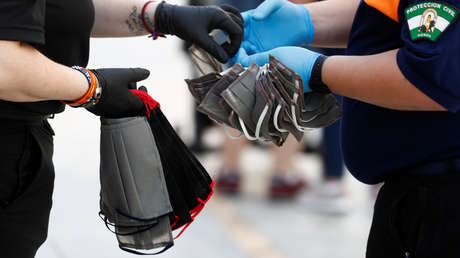 VIDEO: Crean una mascarilla que se cierra sola y te hace parecer un cyborg