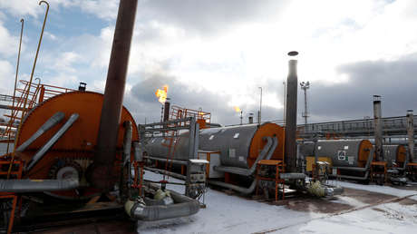 Rusia e Irak acuerdan mantener esfuerzos para estabilizar el mercado de crudo