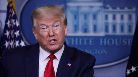 Trump acusa a Twitter de reprimir la "libertad de discurso" por verificar hechos en sus tuits