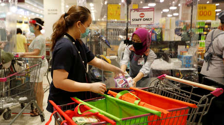 La Agencia de Salud de EE.UU. considera "posible" contraer covid-19 por contacto con superficies y objetos