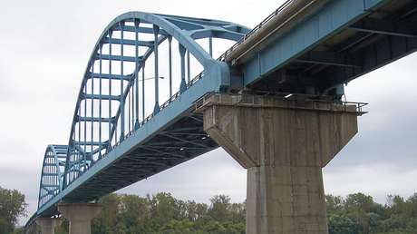 Un soldado estadounidense atropella a un tirador con su camioneta y salva "incontables vidas"