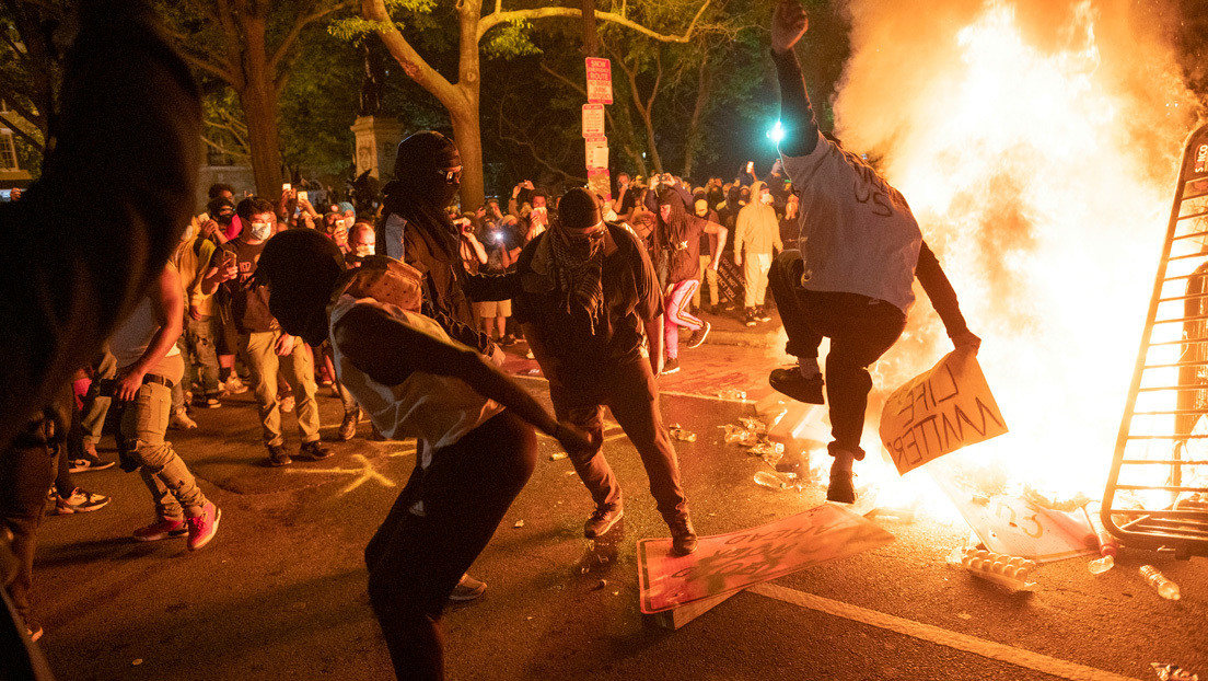 EE.UU. asegura tener "amplia evidencia" de que el movimiento Antifa está detrás de la violencia en las protestas en el país