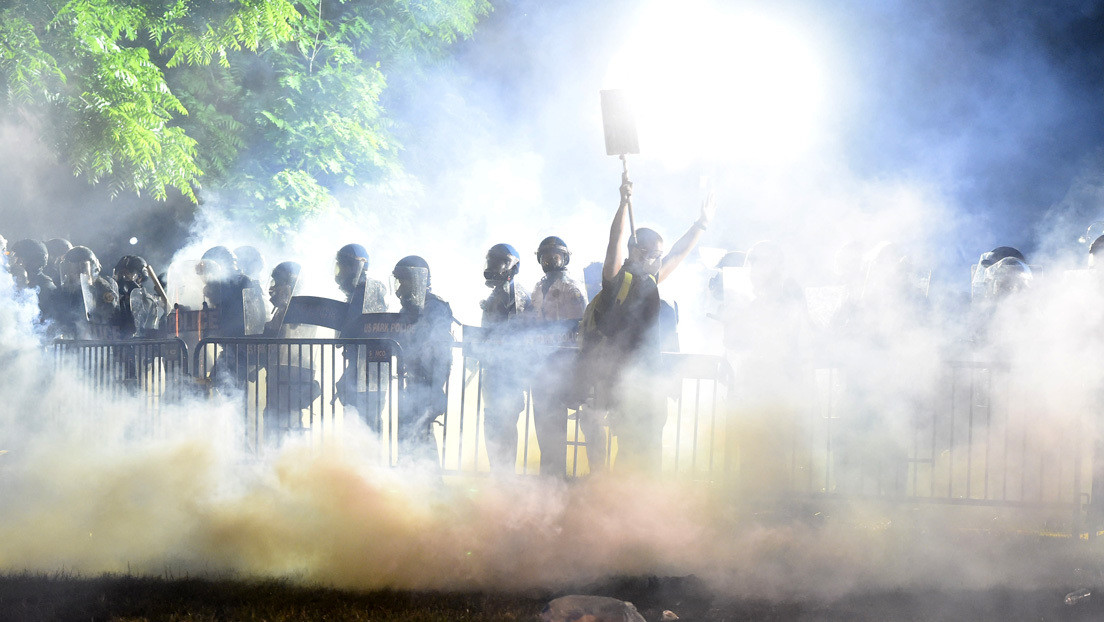 Una periodista de Sputnik resulta herida por balas de goma de la Policía durante las protestas en Washington