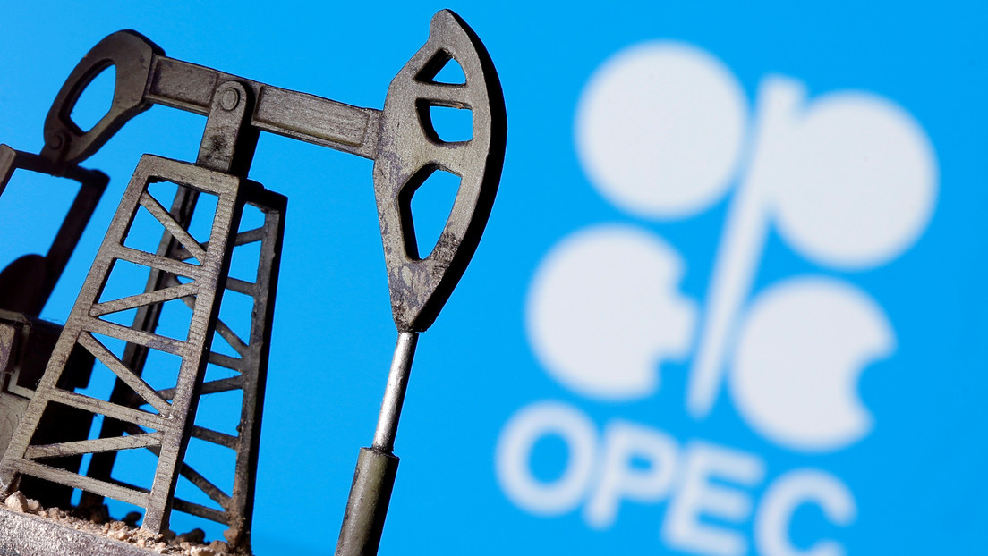 La OPEP y sus aliados acuerdan extender hasta finales de julio los recortes profundos de la producción de petróleo