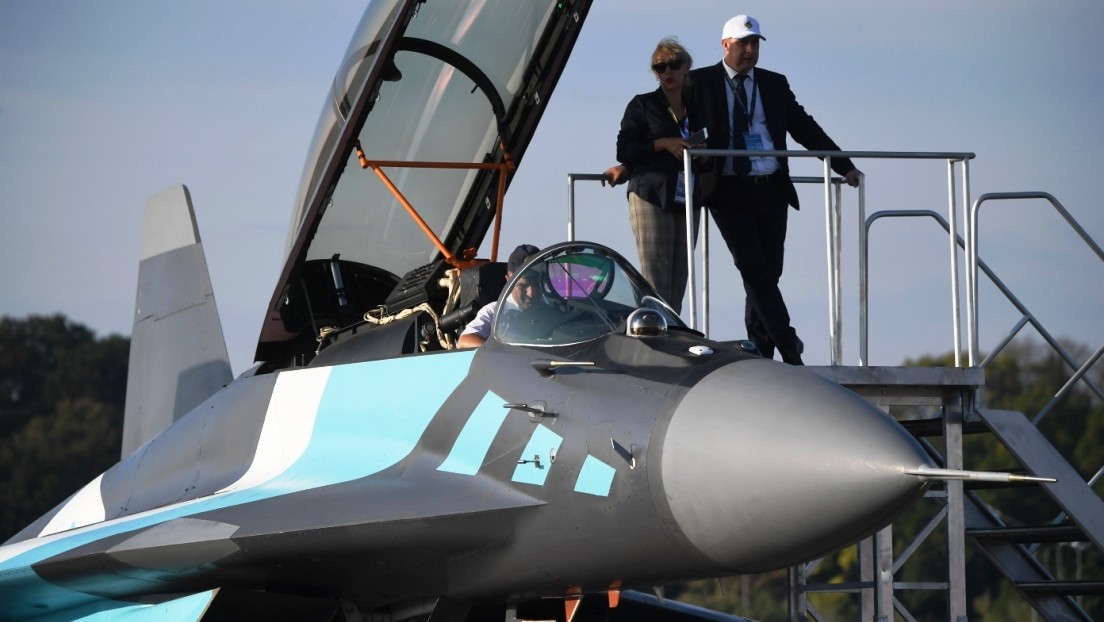 Desarrollan en Rusia un asistente para los pilotos del novedoso caza MiG-35