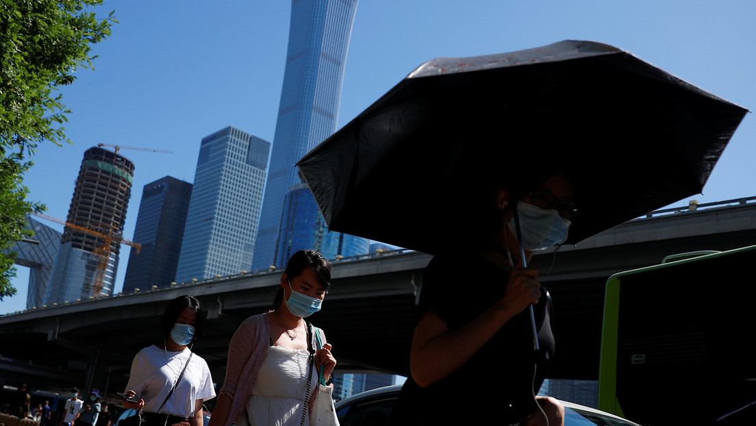 China advierte del "alto riesgo" de propagación del virus en Pekín tras un rebrote en un mercado local