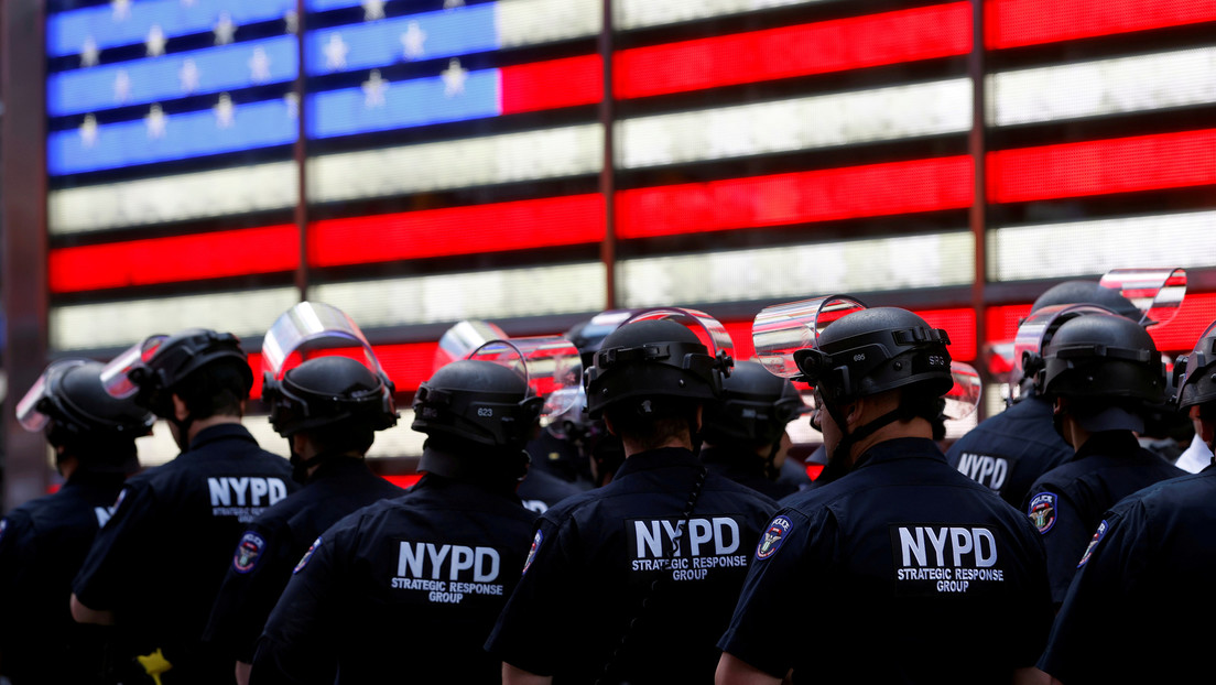 La Policía de Nueva York anuncia la disolución de las unidades anticriminales de oficiales vestidos de civil