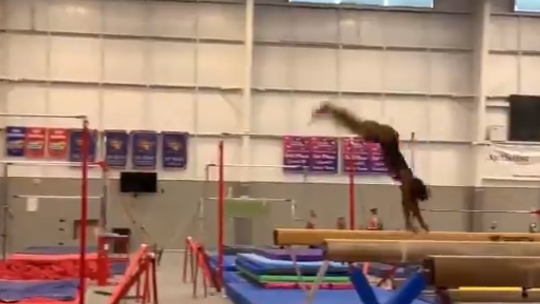 VIDEO: Simone Biles ensaya un nuevo salto nunca antes visto y la Red la califica de "superhumana"
