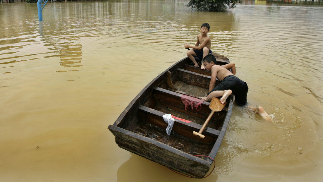 Ocho niños mueren ahogados en un río en China después de que uno de ellos cayera al agua y los otros intentaran salvarlo