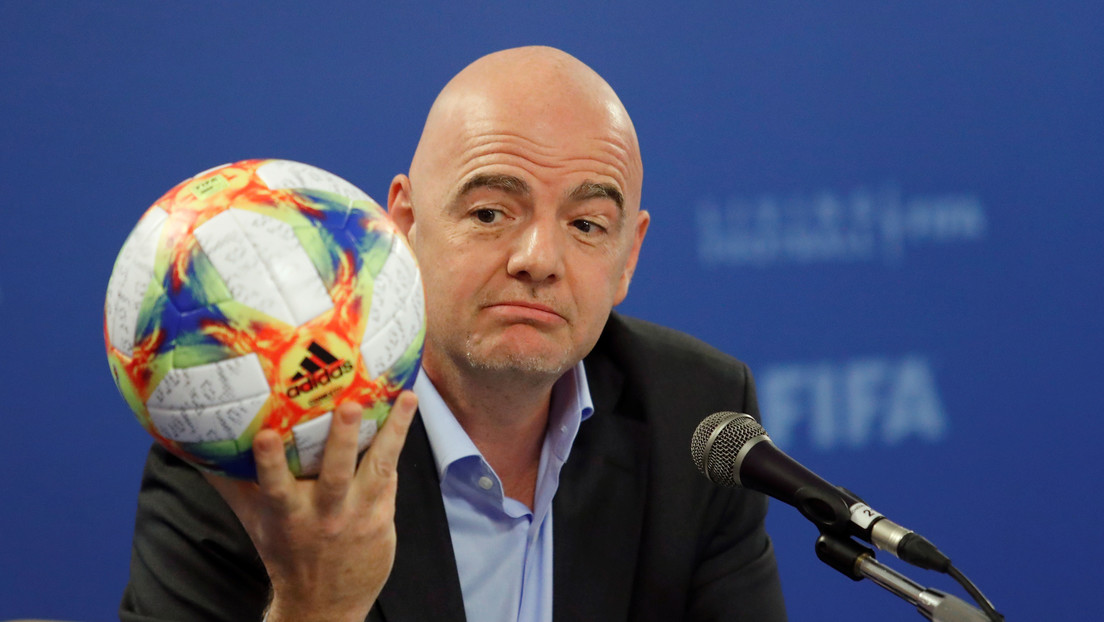 La FIFA aprueba un plan de 1.500 millones de dólares para salvar al fútbol del impacto económico de la pandemia