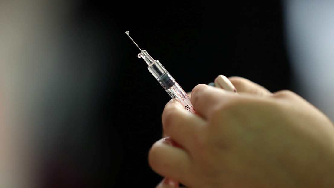 China aprueba el uso militar de una vacuna experimental contra el covid-19