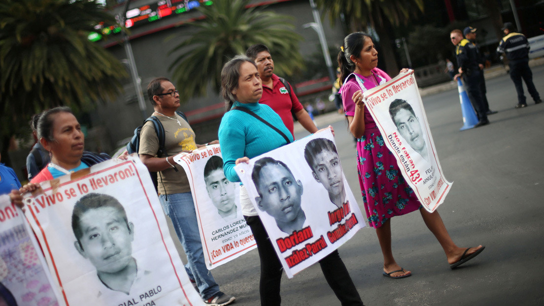 Caso Ayotzinapa: el exdirector de la Agencia de Investigación Criminal huyó de México y es buscado por Interpol en más de 190 países