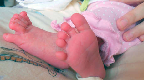 Nace la primera bebé con coronavirus de Argentina tras la celebración de un 'baby shower' clandestino, con 23 contagios