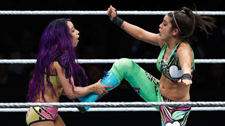 VIDEO: Bayley y Sasha Banks sorprenden al coronarse nuevas campeonas de parejas de la WWE y los fanes ya predicen quién les arrebatará el título