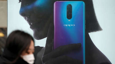 FOTO: Oppo presenta dos móviles con un sistema de carga rápida que permite recargar la batería "en solo 36 minutos"