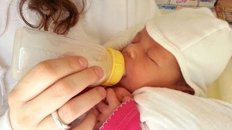 Detectan rastros de coronavirus en la leche materna aunque no confirman si es una vía de transmisión al bebé