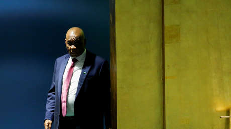 Revelan cuánto dinero pagó el ex primer ministro de Lesoto para que asesinaran a su mujer