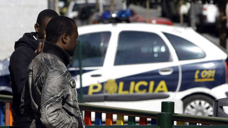 Un hombre mata a su pareja y sus dos hijos en España y se suicida saltando por la ventana