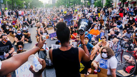 VIDEO: Un hombre abre fuego y deja un herido durante las protestas en Albuquerque