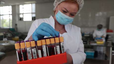 Rusia registra 7.600 nuevos contagios por coronavirus y suma 592.280 positivos
