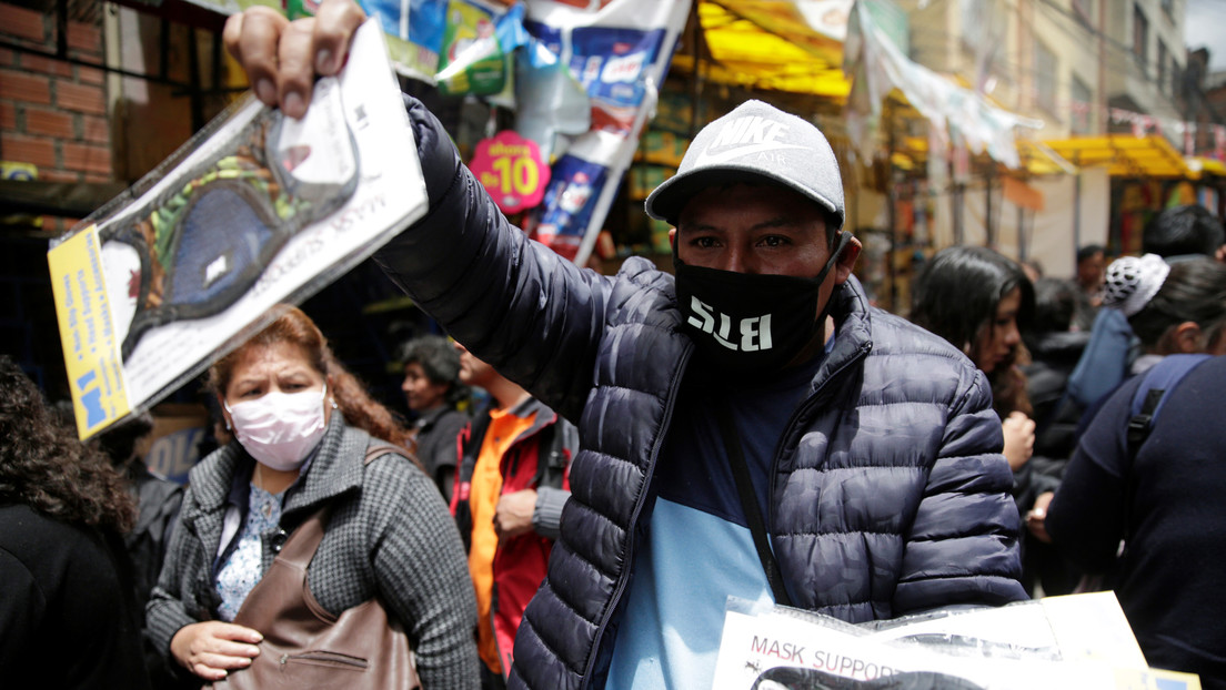 Politólogo califica de "corrupción pública" la compra de respiradores con sobreprecios en Bolivia
