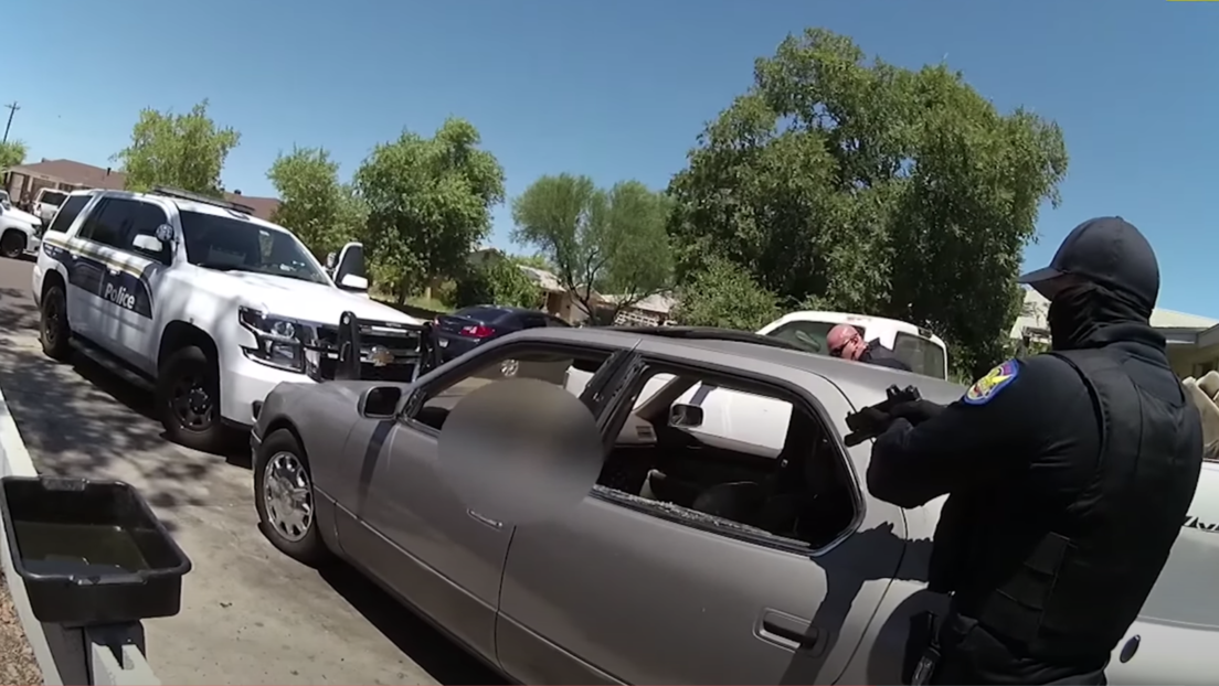 La Policía de EE.UU. mata a tiros a un joven en un auto aparcado y genera nuevas protestas en Phoenix