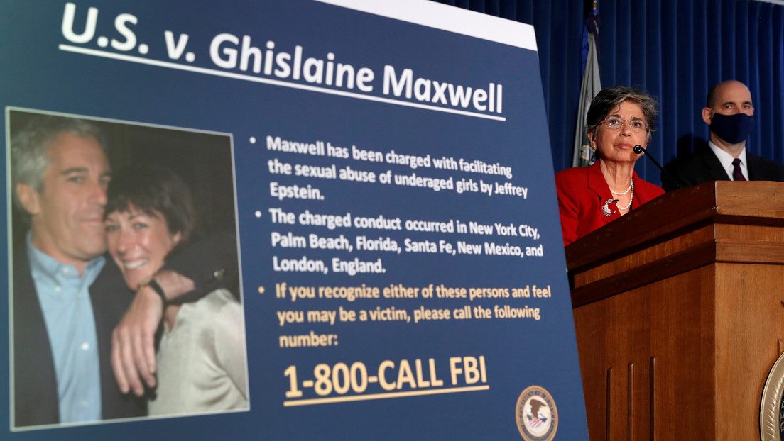 Ghislaine Maxwell poseería "una reserva secreta de videos sexuales" y "copias de todo lo que tenía" Jeffrey Epstein