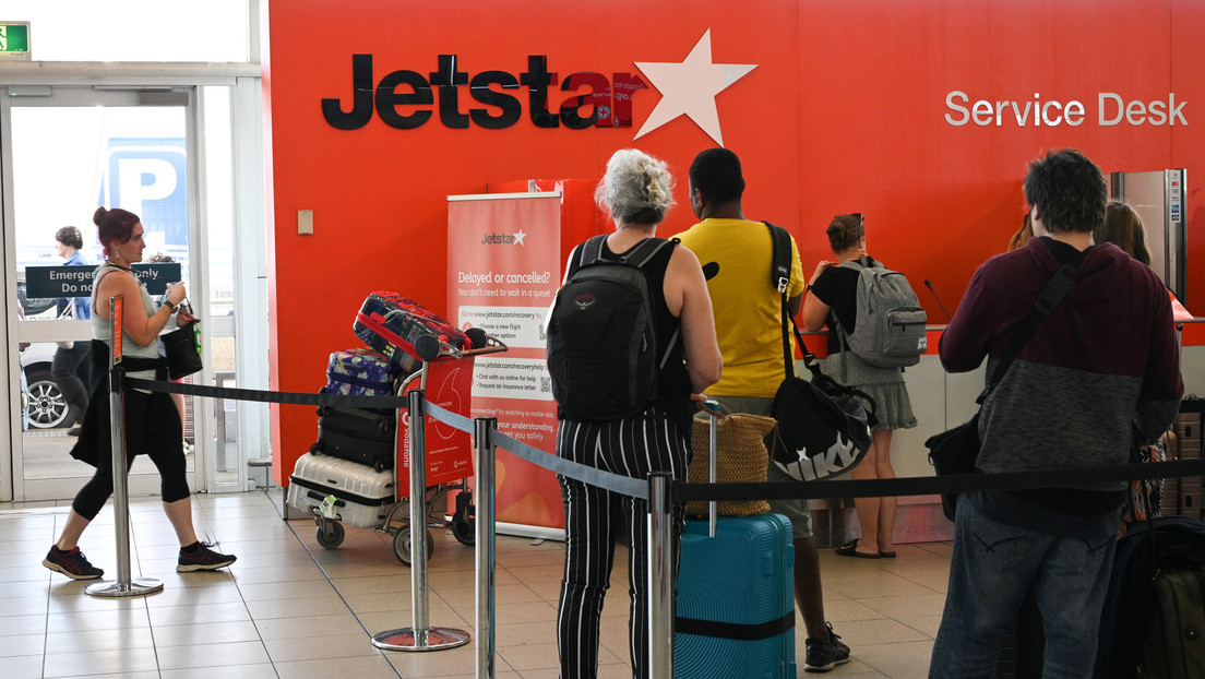 Una aerolínea australiana dejó bajar a pasajeros en Sídney  sin examen médico