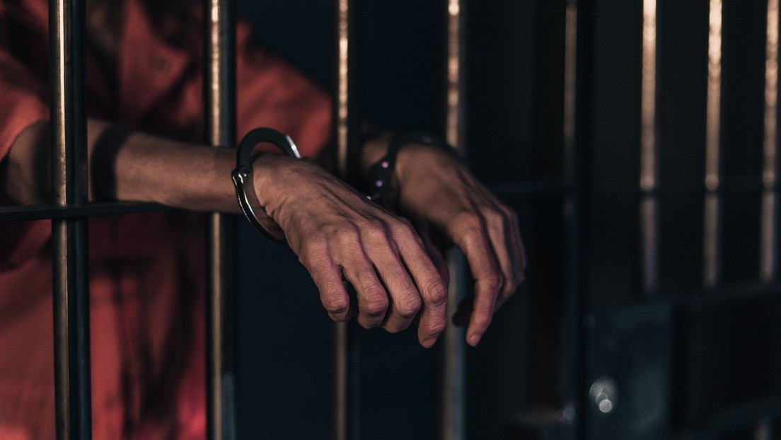 No se dio cuenta": un hombre pasa en prisión cinco años más de lo que le  correspondía - RT