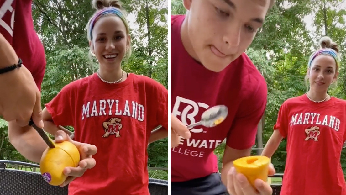 VIDEO: Una bloguera comparte el modo poco habitual pero cómodo que usa su novio para cortar mangos