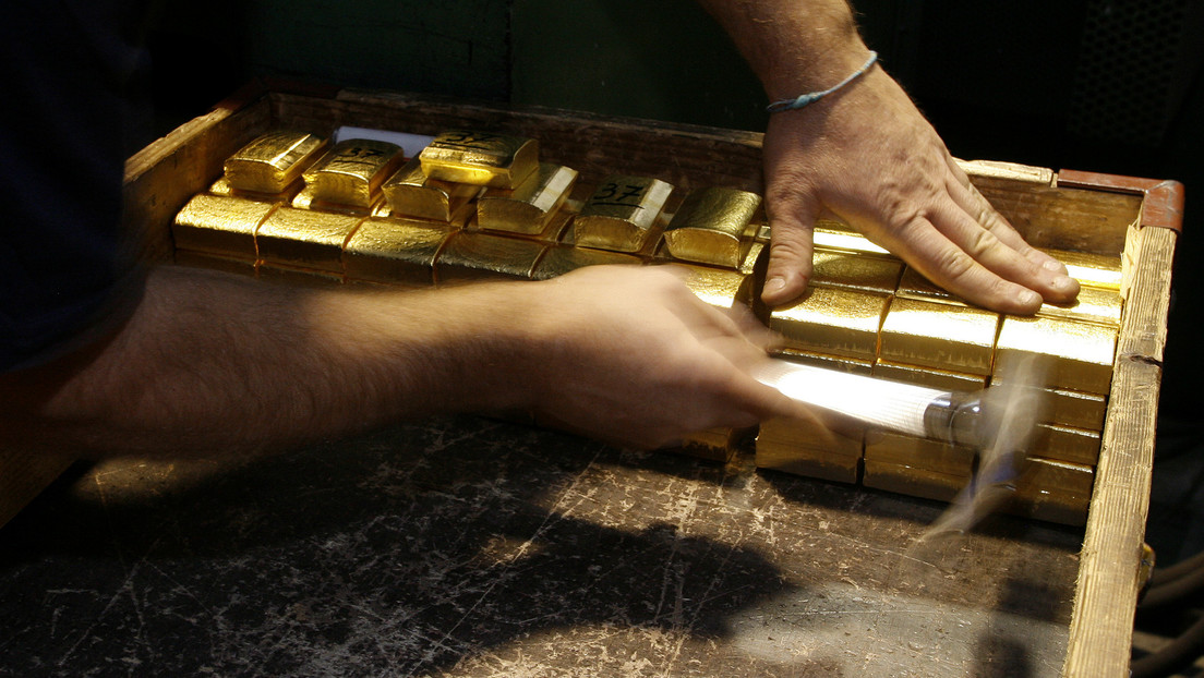Encuentran 30 kilos de oro en un equipaje diplomático de EAU en la India