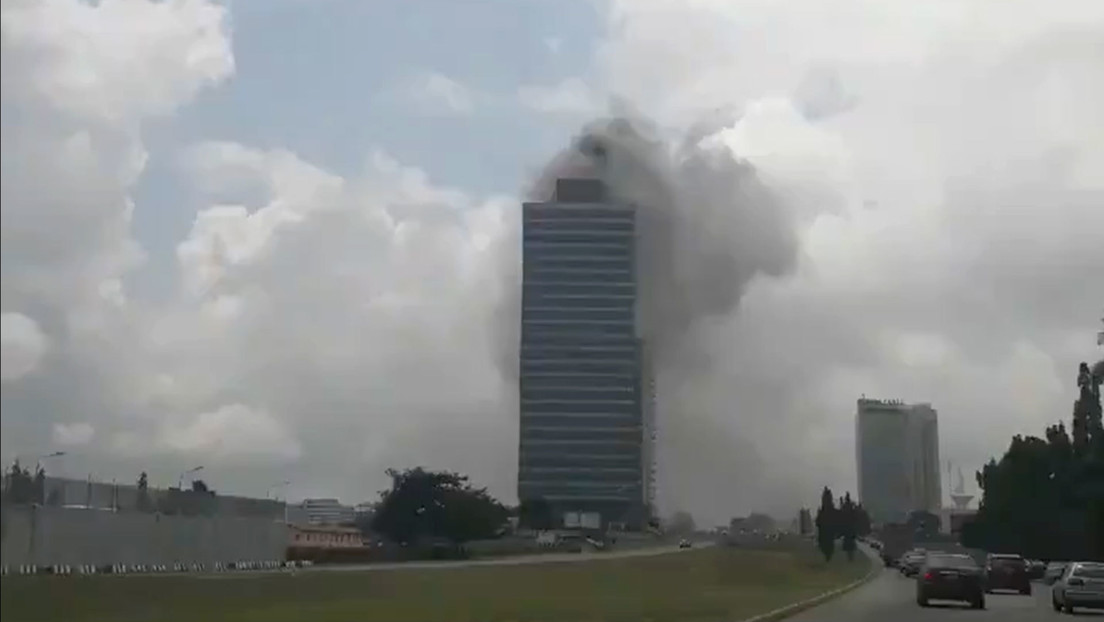 VIDEO: Gran incendio en el World Trade Center en Nigeria