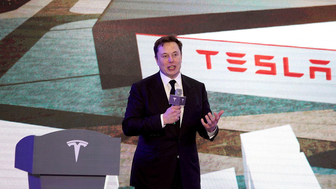 Elon Musk entra por primera vez al 'top 10' de los hombres más ricos del mundo