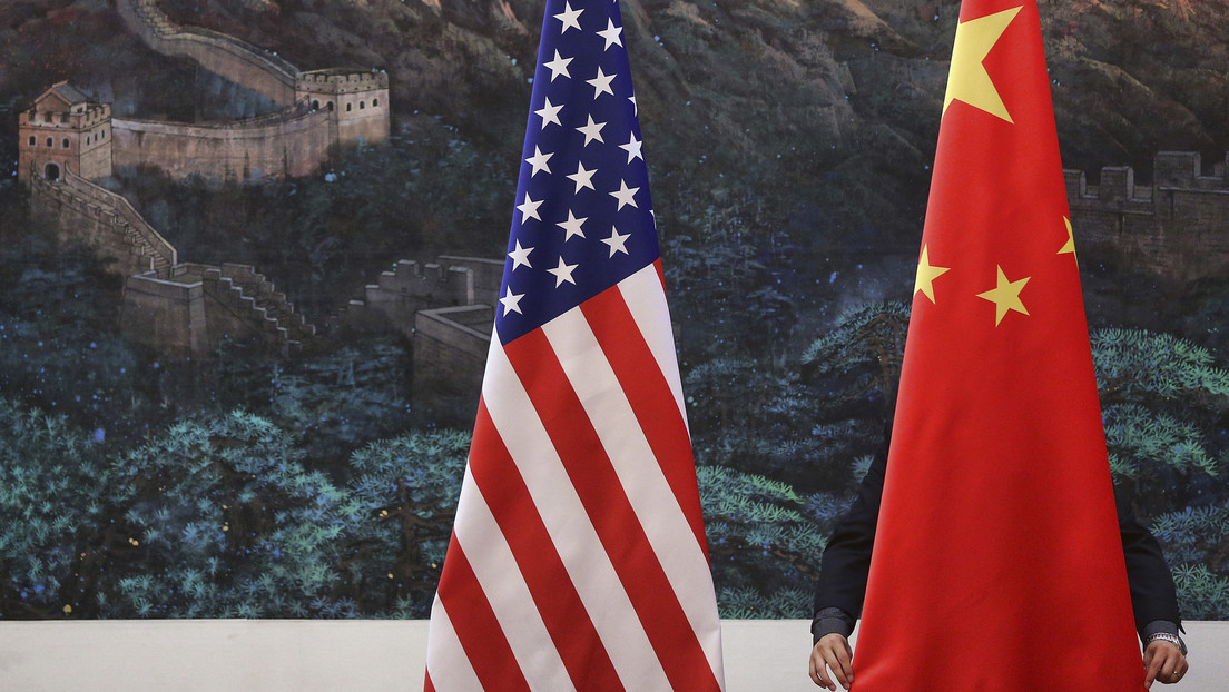 China sostiene que en EE.UU. "han perdido la razón y se han vuelto locos" respecto a sus relaciones con Pekín
