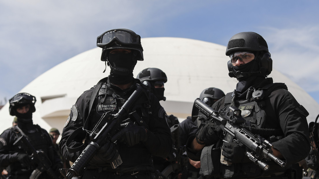 Brasil hace un giro en su política de Defensa y destaca la necesidad de prepararse para "tensiones y crisis" en América del Sur