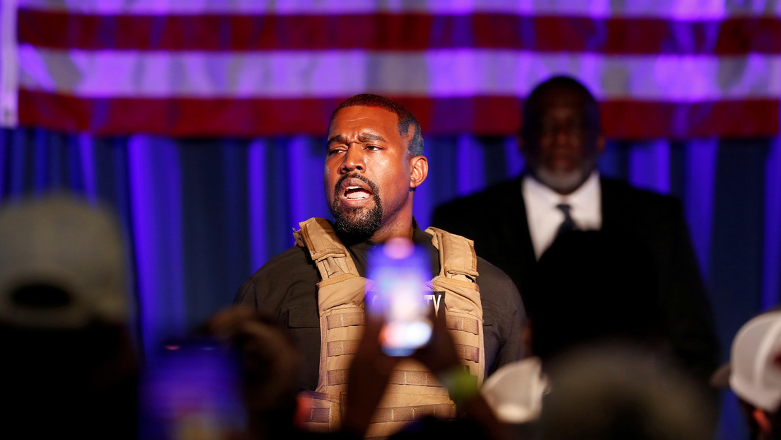 Kanye West sugiere que podría posponer su carrera presidencial hasta 2024 