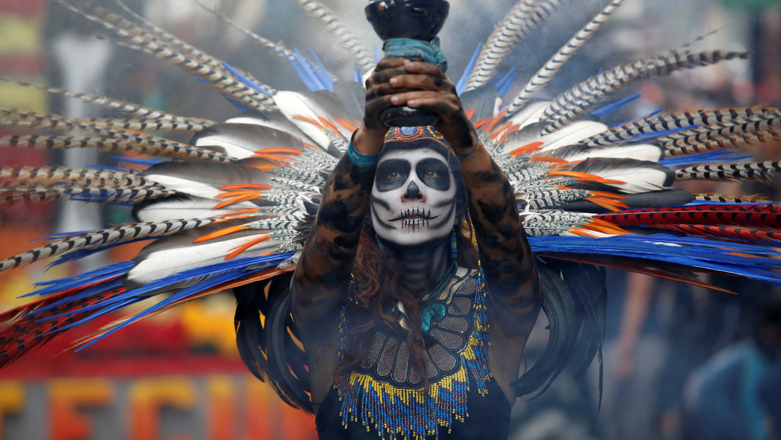Ciudad de México estudia celebrar el desfile del Día de Muertos de manera virtual por el coronavirus