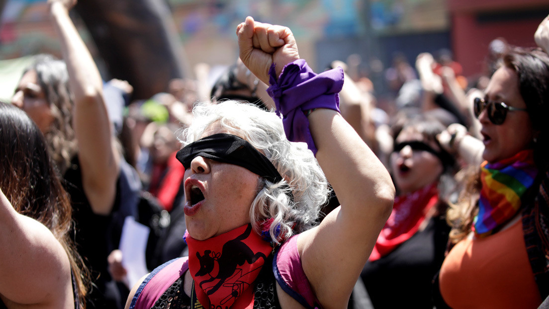 Las protestas contra un violador beneficiado con prisión domiciliaria en Chile que terminaron en otra violenta represión