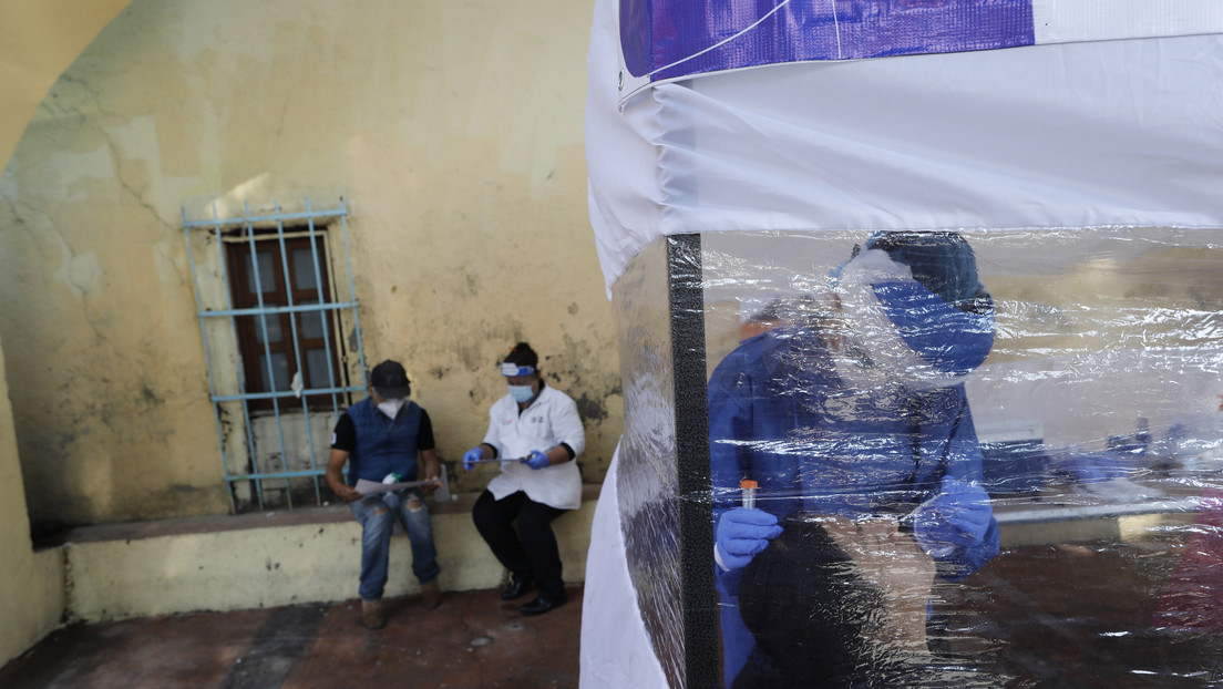 México registra un récord diario de casos confirmados de coronavirus, con 8.438 nuevos contagios