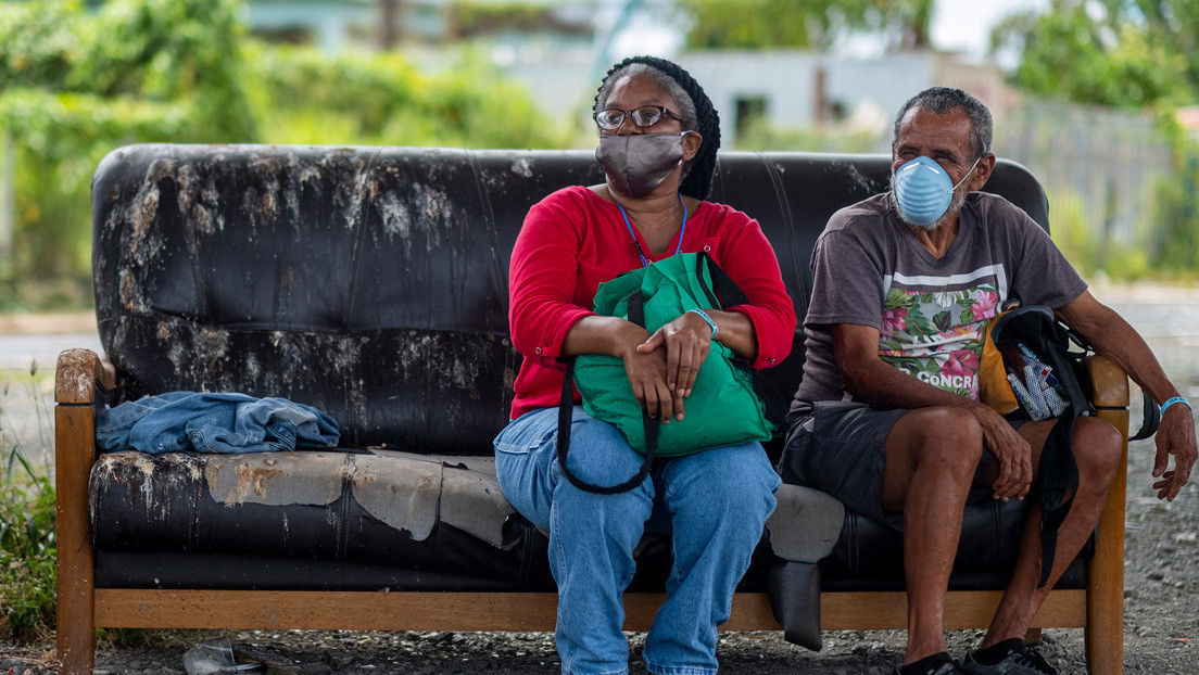Miles de personas en Puerto Rico siguen viviendo sin hogar después del huracán María
