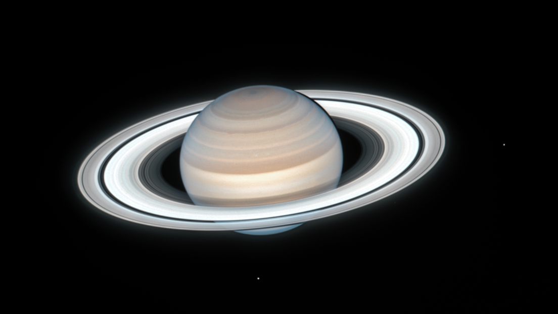 El telescopio Hubble capta el verano en Saturno (FOTO)