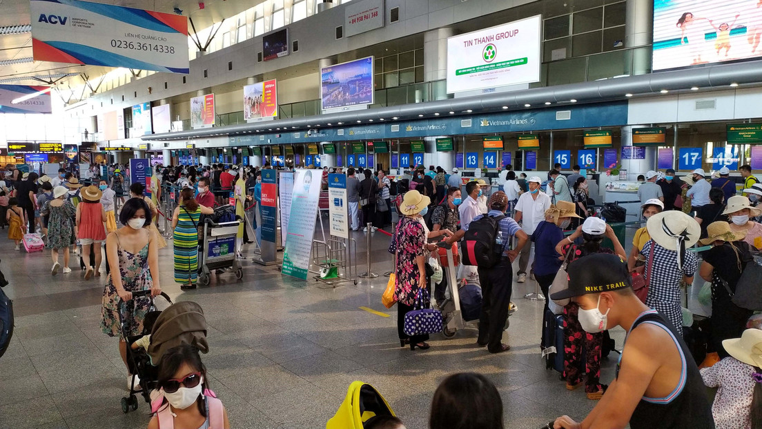Vietnam evacuará a 80.000 turistas de Da Nang, ciudad que registró un brote de un nuevo tipo de coronavirus