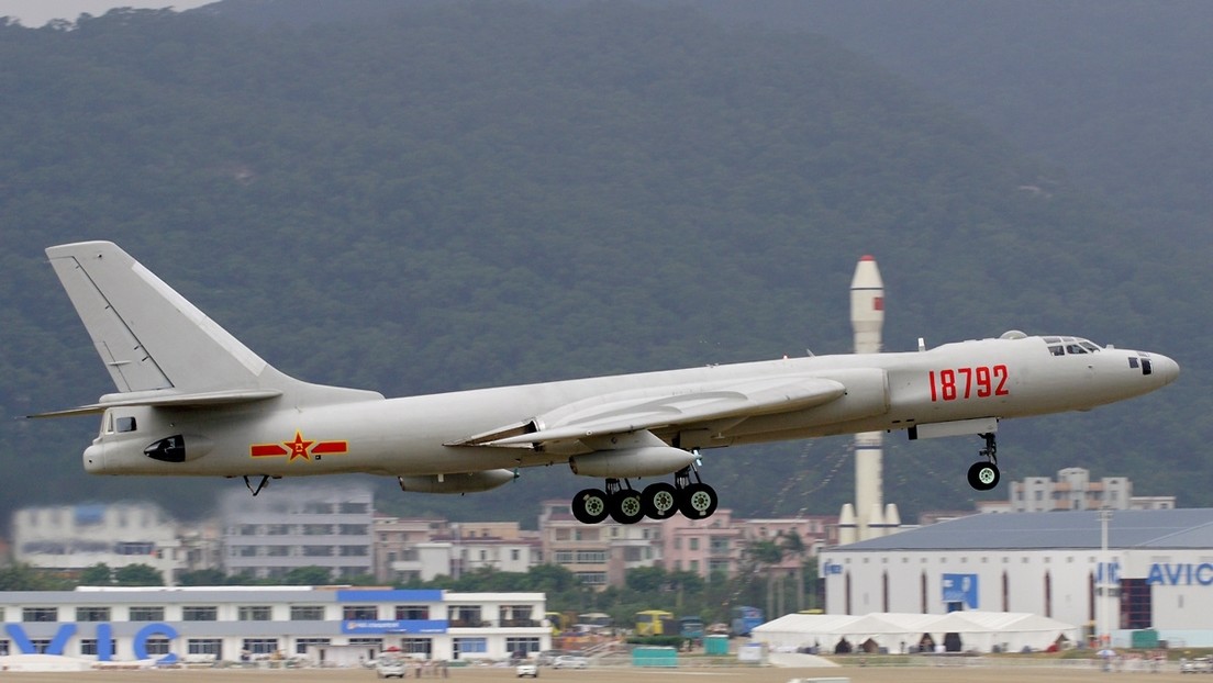 Pekín anuncia que bombarderos chinos realizaron un simulacro en el mar de la China Meridional