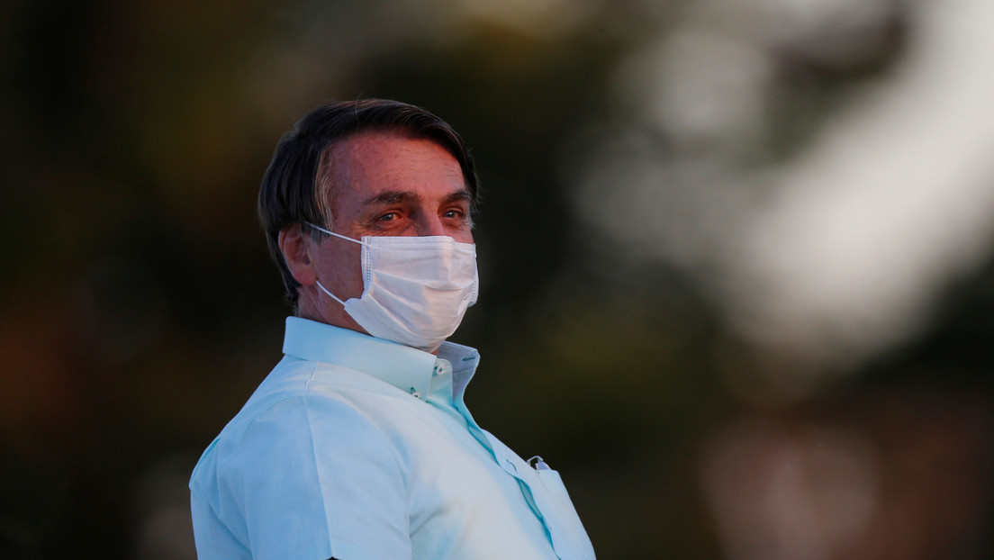 Bolsonaro afirma que tiene "moho en el pulmón" y se siente "un poco débil" tras superar el coronavirus