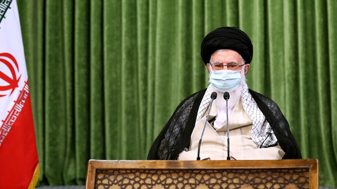 Alí Jameneí afirma que Irán no detendrá su programa nuclear y de misiles balísticos pese a las presiones de EE.UU.