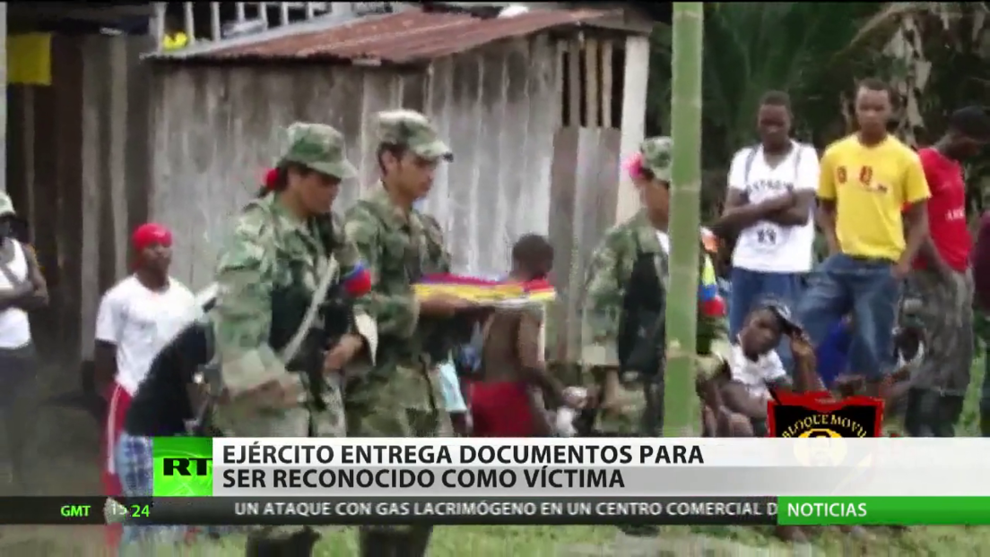 El Ejército de Colombia entrega documentos sobre ataques y vivencias del conflicto armado