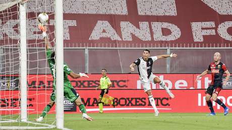 VIDEO: Cristiano Ronaldo 'fusila' al Genoa con un golazo de larga distancia y contribuye a la victoria de la Juventus