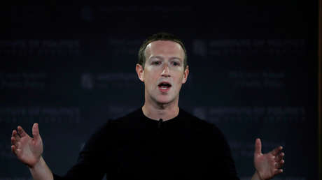 Una petición exige que Mark Zuckerberg deje de "colonizar" Hawái