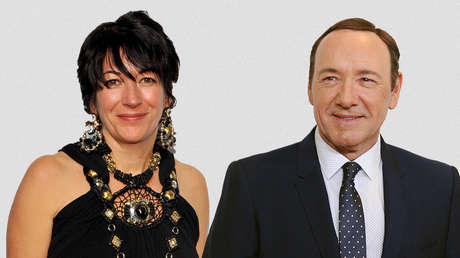 Ghislaine Maxwell se sentó en el trono de Isabel II durante un