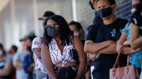 Casos de coronavirus en Brasil se elevan a más de 1,8 millones y las muertes superan las 70.000